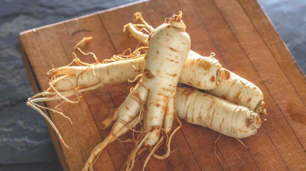 ginseng-root-on-cutting-board-1296x728